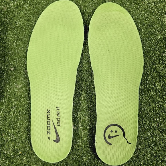 Nike ZoomX Invincible Run Flyknit 3 Purple Agate Sneakers DR2660-100 Womens 9 - Picture 8 of 10